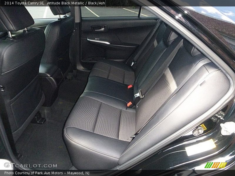Attitude Black Metallic / Black/Ash 2014 Toyota Camry SE