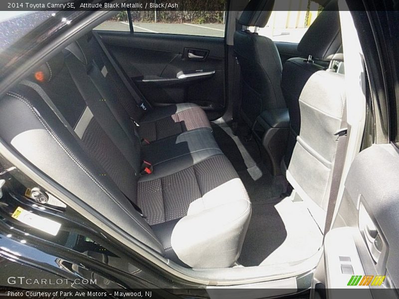 Attitude Black Metallic / Black/Ash 2014 Toyota Camry SE