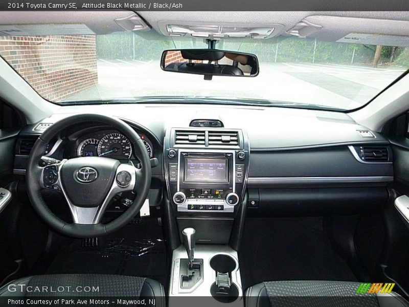 Attitude Black Metallic / Black/Ash 2014 Toyota Camry SE