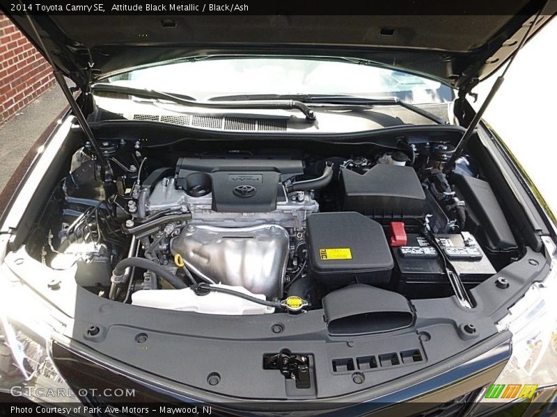 Attitude Black Metallic / Black/Ash 2014 Toyota Camry SE
