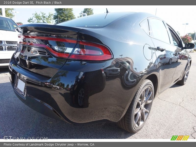 Pitch Black / Black 2016 Dodge Dart SE