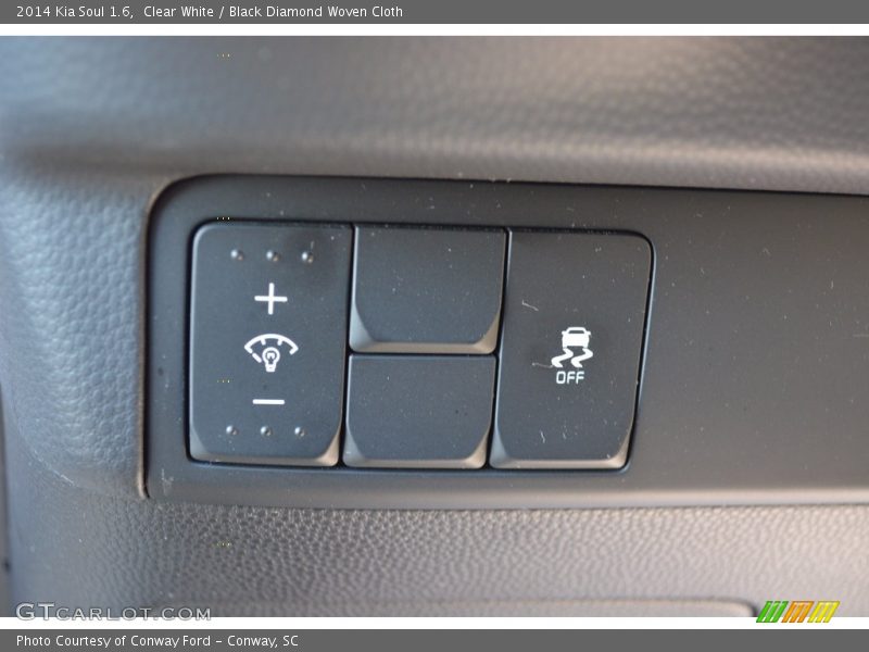 Clear White / Black Diamond Woven Cloth 2014 Kia Soul 1.6