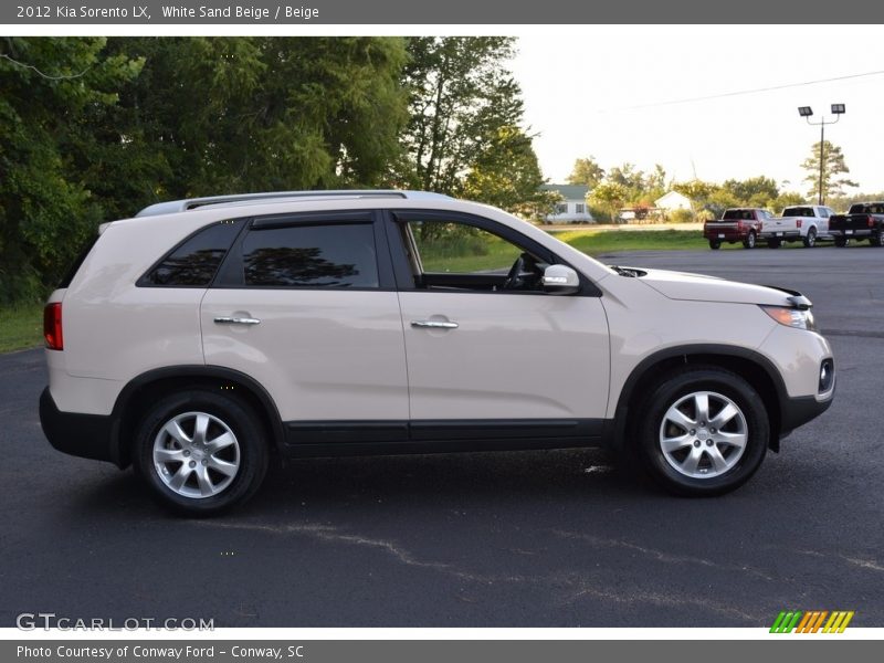 White Sand Beige / Beige 2012 Kia Sorento LX