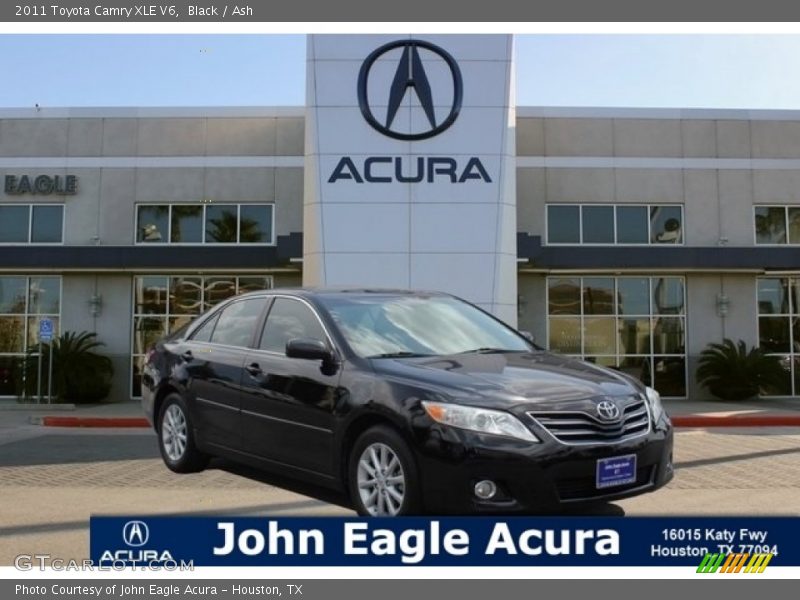 Black / Ash 2011 Toyota Camry XLE V6