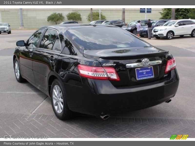 Black / Ash 2011 Toyota Camry XLE V6
