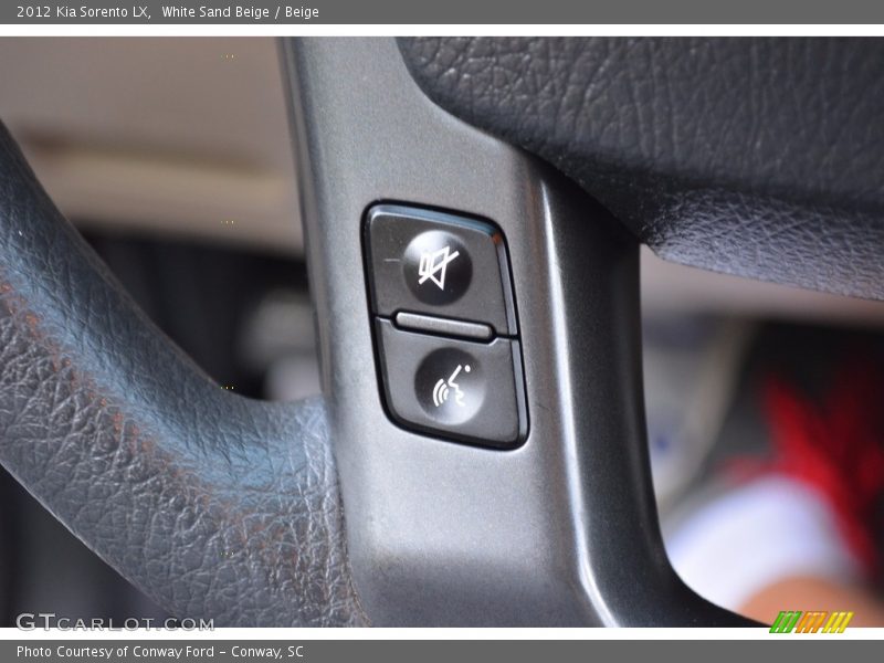 White Sand Beige / Beige 2012 Kia Sorento LX