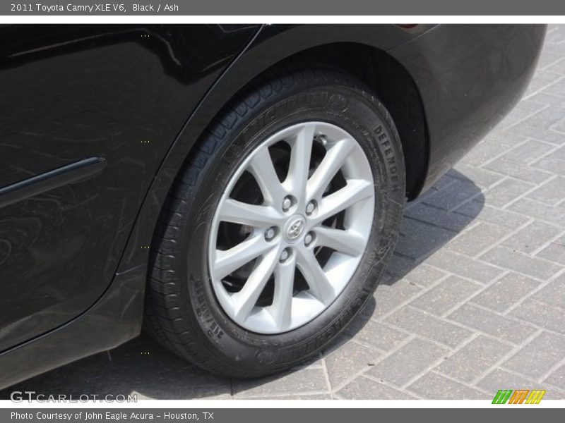 Black / Ash 2011 Toyota Camry XLE V6