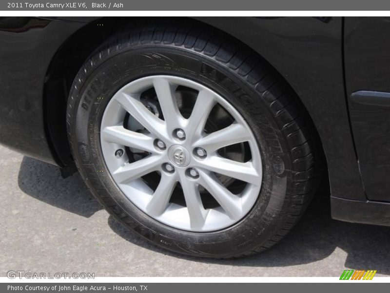 Black / Ash 2011 Toyota Camry XLE V6