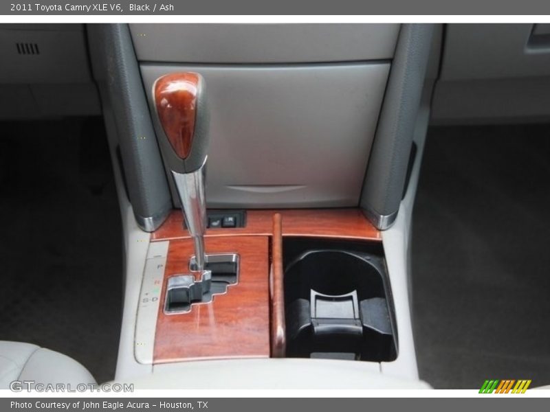 Black / Ash 2011 Toyota Camry XLE V6