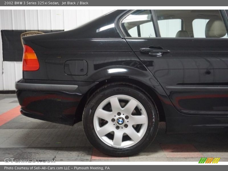 Jet Black / Black 2002 BMW 3 Series 325xi Sedan