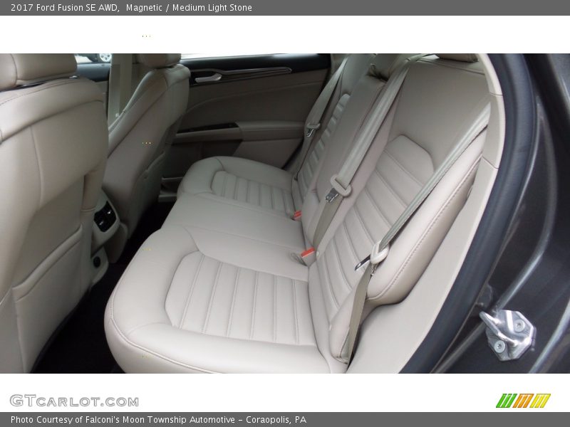 Magnetic / Medium Light Stone 2017 Ford Fusion SE AWD