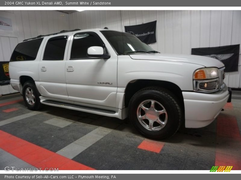 Summit White / Sandstone 2004 GMC Yukon XL Denali AWD