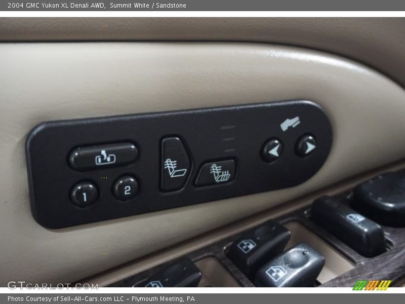 Summit White / Sandstone 2004 GMC Yukon XL Denali AWD
