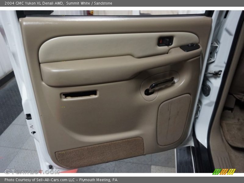Summit White / Sandstone 2004 GMC Yukon XL Denali AWD