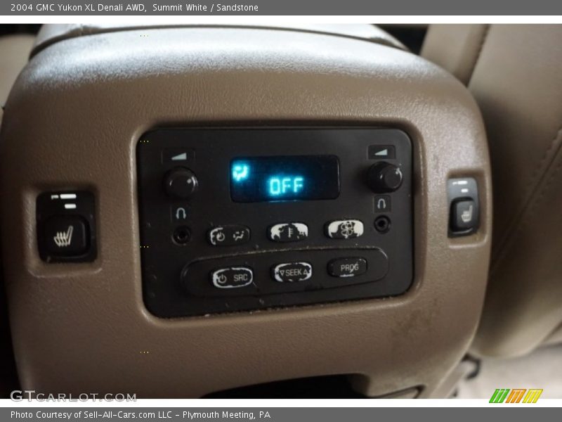 Summit White / Sandstone 2004 GMC Yukon XL Denali AWD