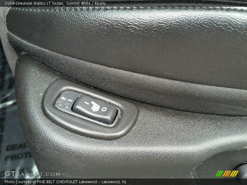 Summit White / Ebony 2009 Chevrolet Malibu LT Sedan