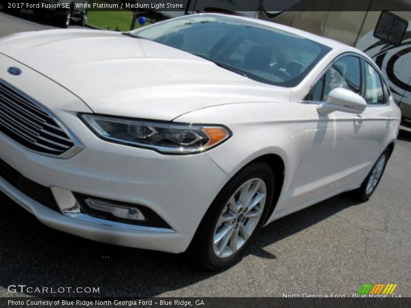 White Platinum / Medium Light Stone 2017 Ford Fusion SE