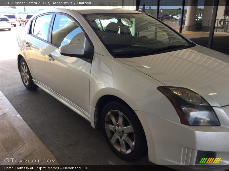 Aspen White / Charcoal 2012 Nissan Sentra 2.0 SR
