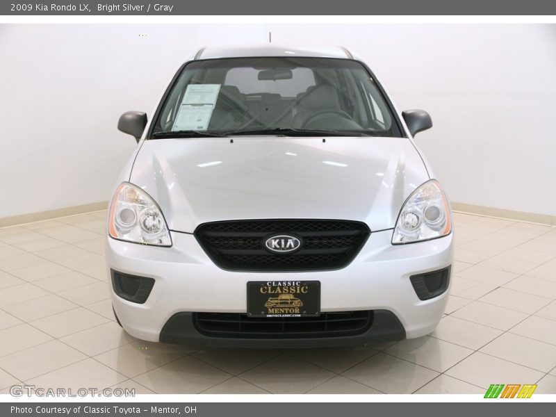 Bright Silver / Gray 2009 Kia Rondo LX