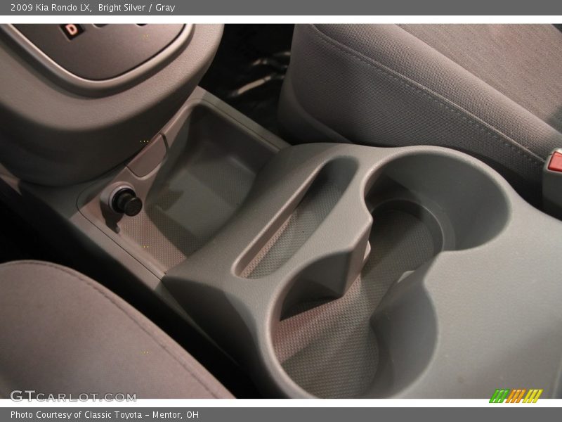 Bright Silver / Gray 2009 Kia Rondo LX