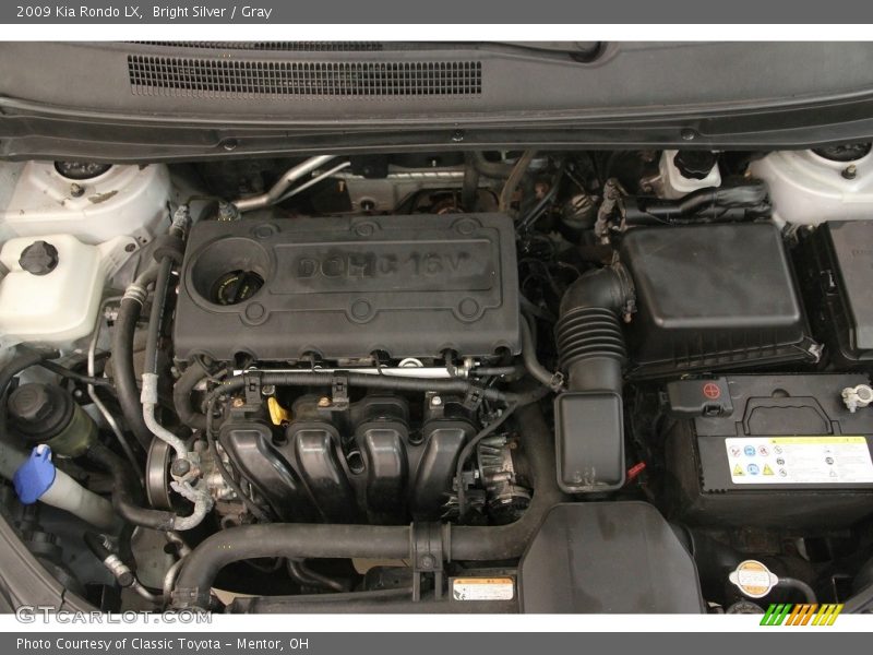 Bright Silver / Gray 2009 Kia Rondo LX