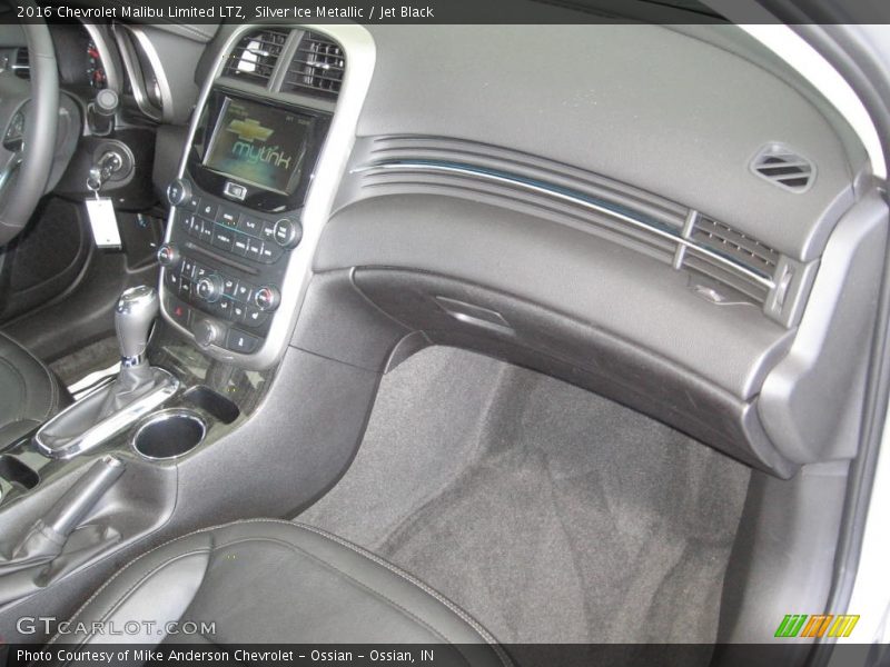Silver Ice Metallic / Jet Black 2016 Chevrolet Malibu Limited LTZ
