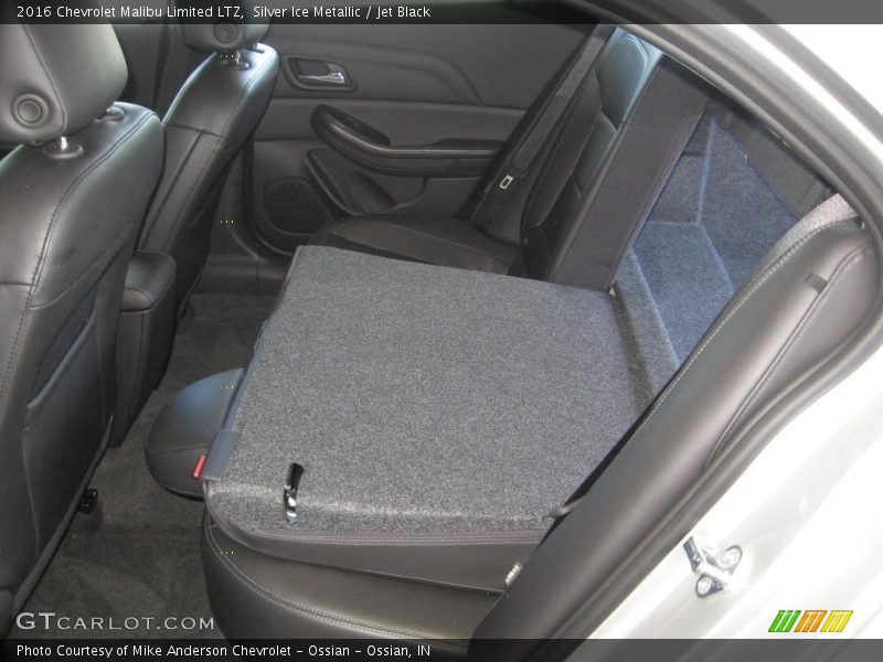 Silver Ice Metallic / Jet Black 2016 Chevrolet Malibu Limited LTZ