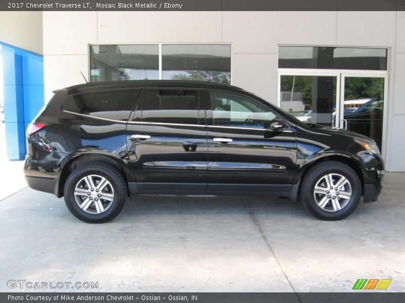 Mosaic Black Metallic / Ebony 2017 Chevrolet Traverse LT