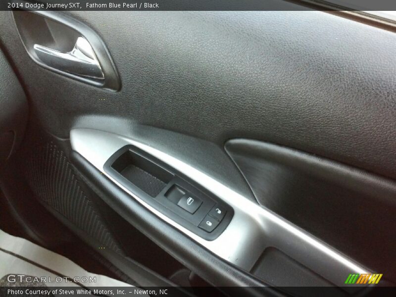Fathom Blue Pearl / Black 2014 Dodge Journey SXT