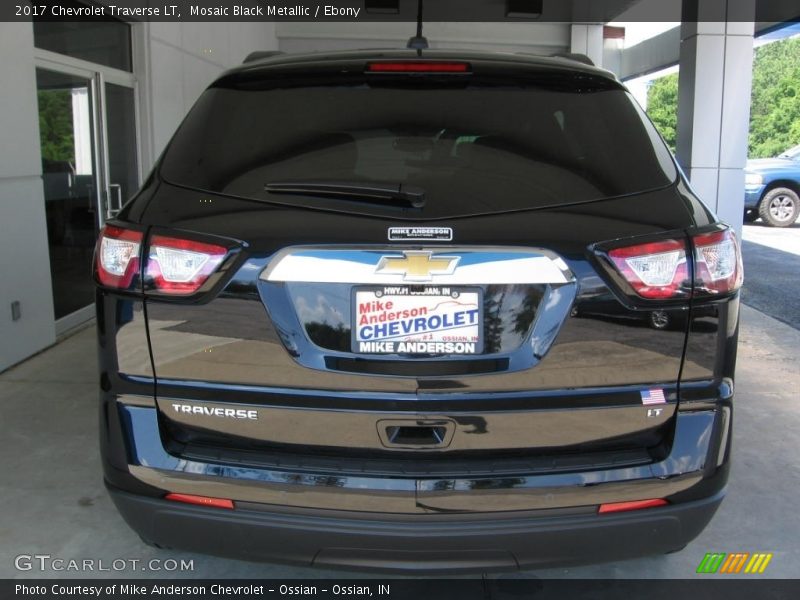 Mosaic Black Metallic / Ebony 2017 Chevrolet Traverse LT