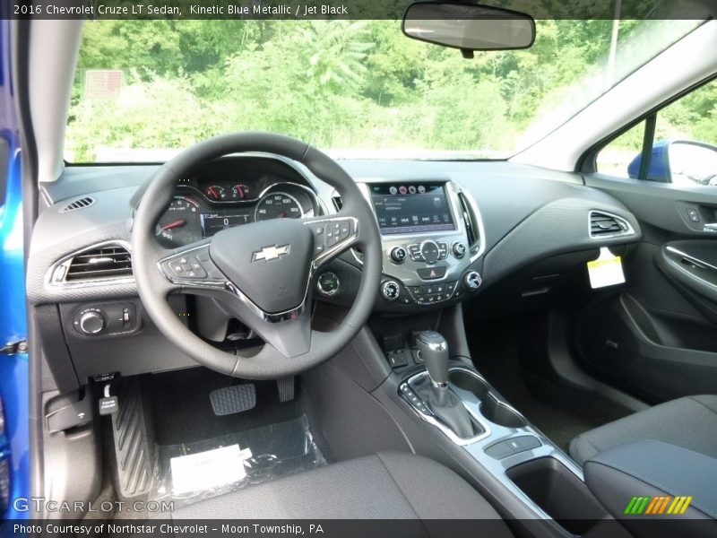 Kinetic Blue Metallic / Jet Black 2016 Chevrolet Cruze LT Sedan