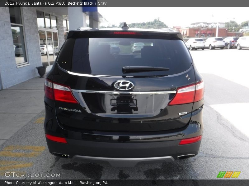 Becketts Black / Gray 2013 Hyundai Santa Fe GLS AWD