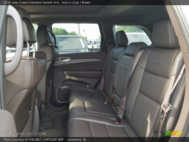 Ivory 3-Coat / Brown 2016 Jeep Grand Cherokee Summit 4x4