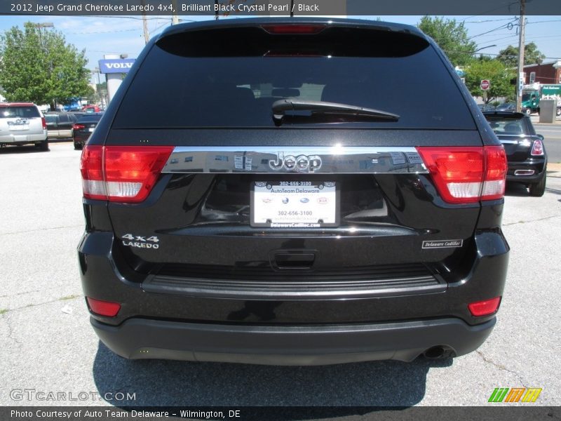 Brilliant Black Crystal Pearl / Black 2012 Jeep Grand Cherokee Laredo 4x4