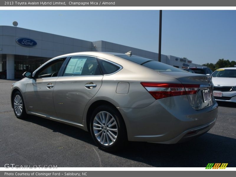 Champagne Mica / Almond 2013 Toyota Avalon Hybrid Limited