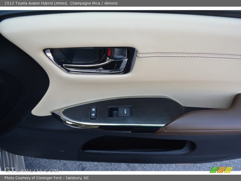Champagne Mica / Almond 2013 Toyota Avalon Hybrid Limited