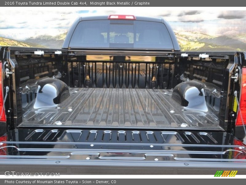 Midnight Black Metallic / Graphite 2016 Toyota Tundra Limited Double Cab 4x4