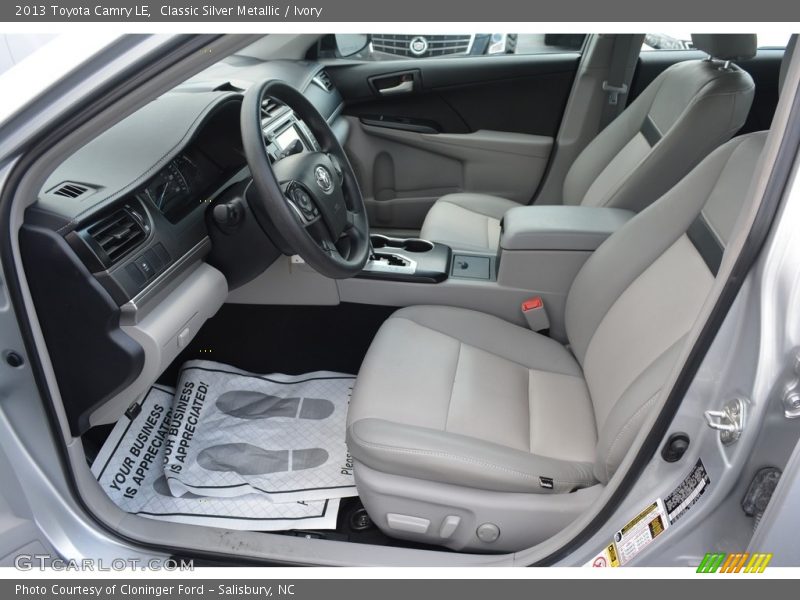 Classic Silver Metallic / Ivory 2013 Toyota Camry LE