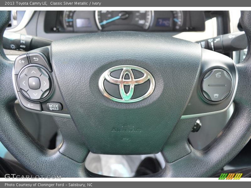 Classic Silver Metallic / Ivory 2013 Toyota Camry LE