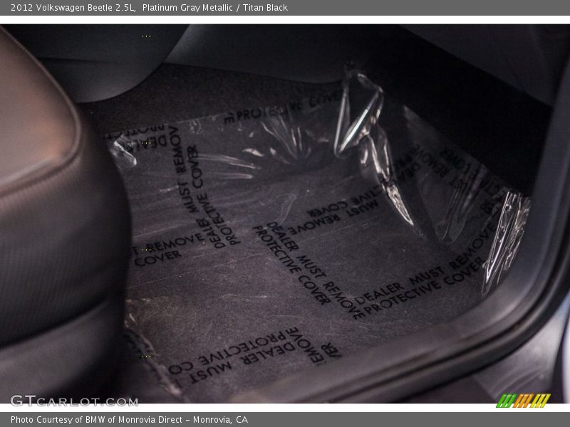 Platinum Gray Metallic / Titan Black 2012 Volkswagen Beetle 2.5L