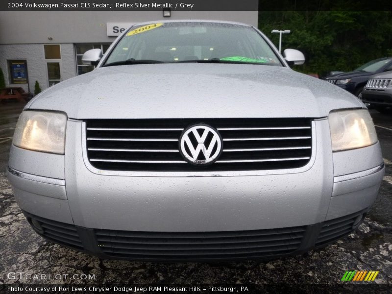 Reflex Silver Metallic / Grey 2004 Volkswagen Passat GLS Sedan