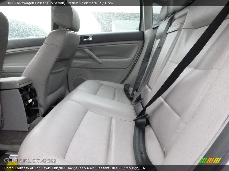 Reflex Silver Metallic / Grey 2004 Volkswagen Passat GLS Sedan