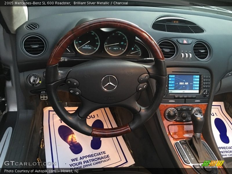 Dashboard of 2005 SL 600 Roadster