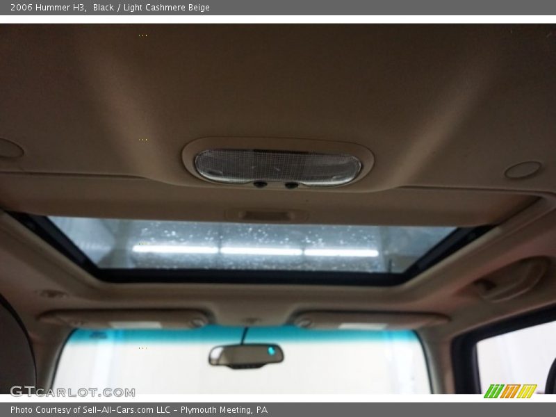 Black / Light Cashmere Beige 2006 Hummer H3