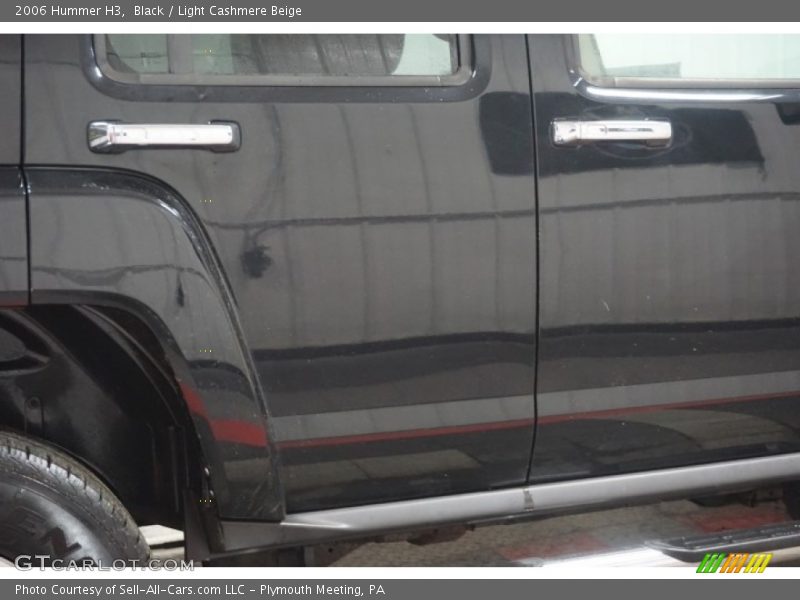 Black / Light Cashmere Beige 2006 Hummer H3