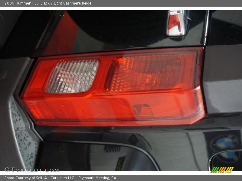 Black / Light Cashmere Beige 2006 Hummer H3