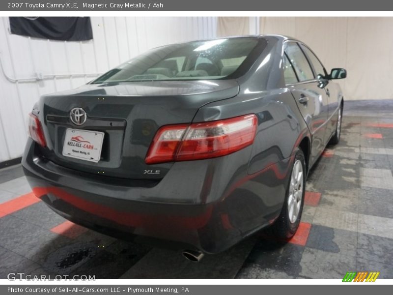 Magnetic Gray Metallic / Ash 2007 Toyota Camry XLE