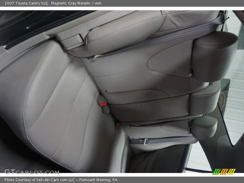 Magnetic Gray Metallic / Ash 2007 Toyota Camry XLE
