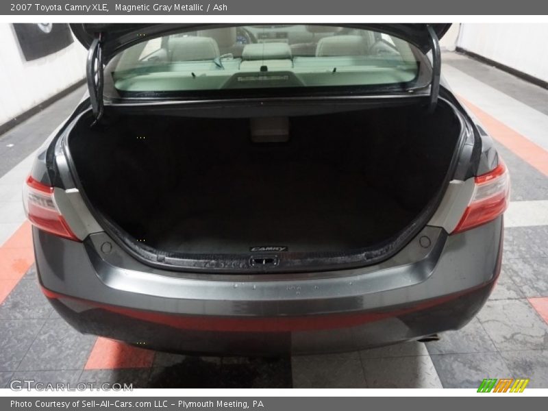 Magnetic Gray Metallic / Ash 2007 Toyota Camry XLE