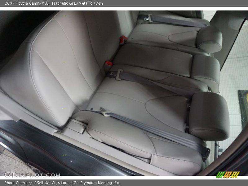 Magnetic Gray Metallic / Ash 2007 Toyota Camry XLE